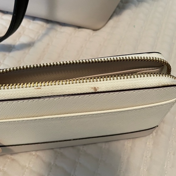 Kate Spade Purse & Wallet - Picture 3 of 10